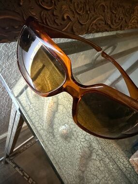 Gucci Amber Tortoiseshell Women’s Sunglasses with Brown Lenses